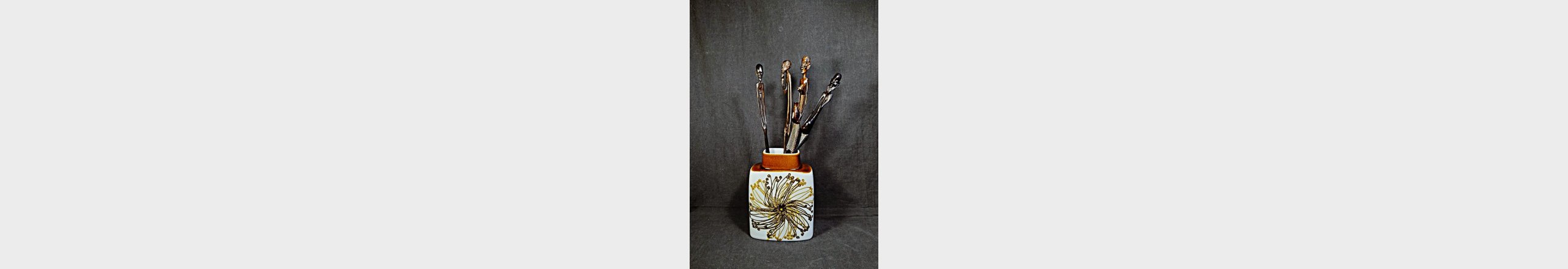 Royal Copenhagen Baca fajance vase