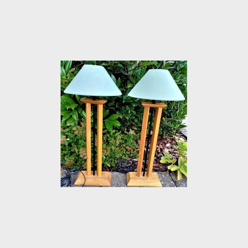 Design bordlamper i lyst skandinavisk tr�