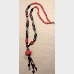 Lang etnisk vintage perlekde