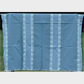 Lysebl vintage dug med hvide frynser