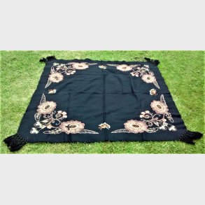 Antikt broderet uldtppe