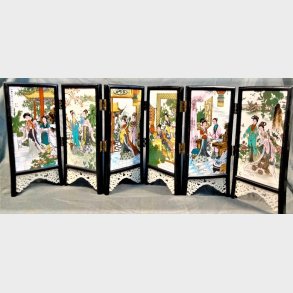 Kinesisk miniature skrm med paneler