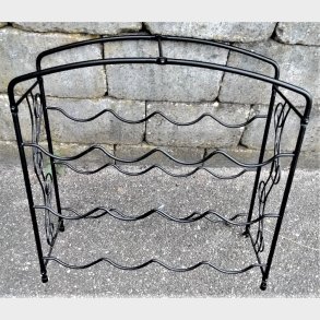 Sort vinreol i fransk vintage stil