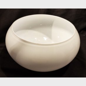 Hvid opaline glas bowle