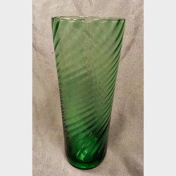 Grnne glasvaser med swirl