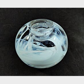 Hvid Kosta Boda Cool Moon fyrfadsstage