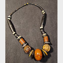 Vintage halskde med stor ravperle