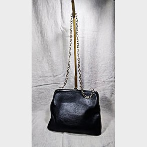 Sort vintage skindtaske med guldk�de