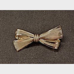 Vintage broche med sl�jfe