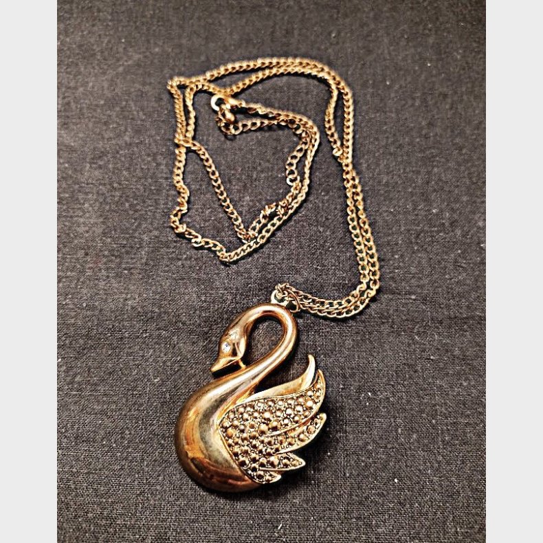 Vintage halsk�de med svane vedh�ng