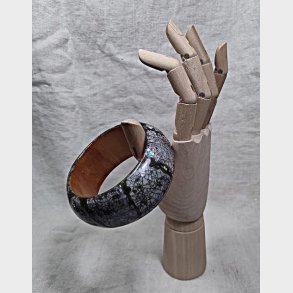 Vintage armb�nd / armring med slangeskindsm�nster