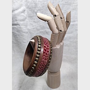 Vintage armb�nd / armring med l�der og nitter