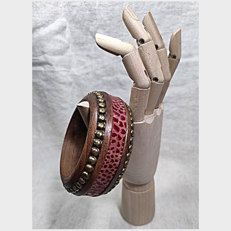 Vintage armb�nd / armring med l�der og nitter