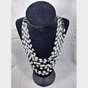 Flerstrenget vintage halsk�de