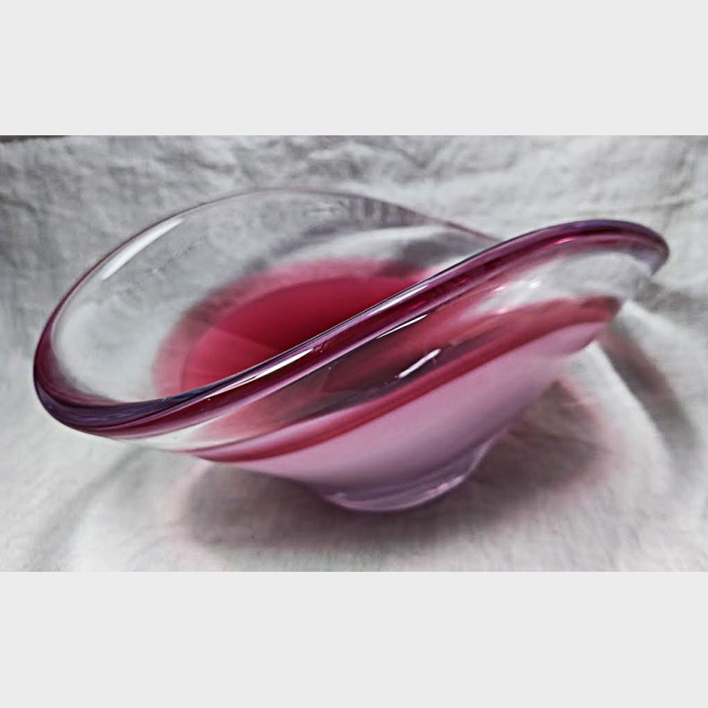 Stor pink / rosa vintage glassk�l