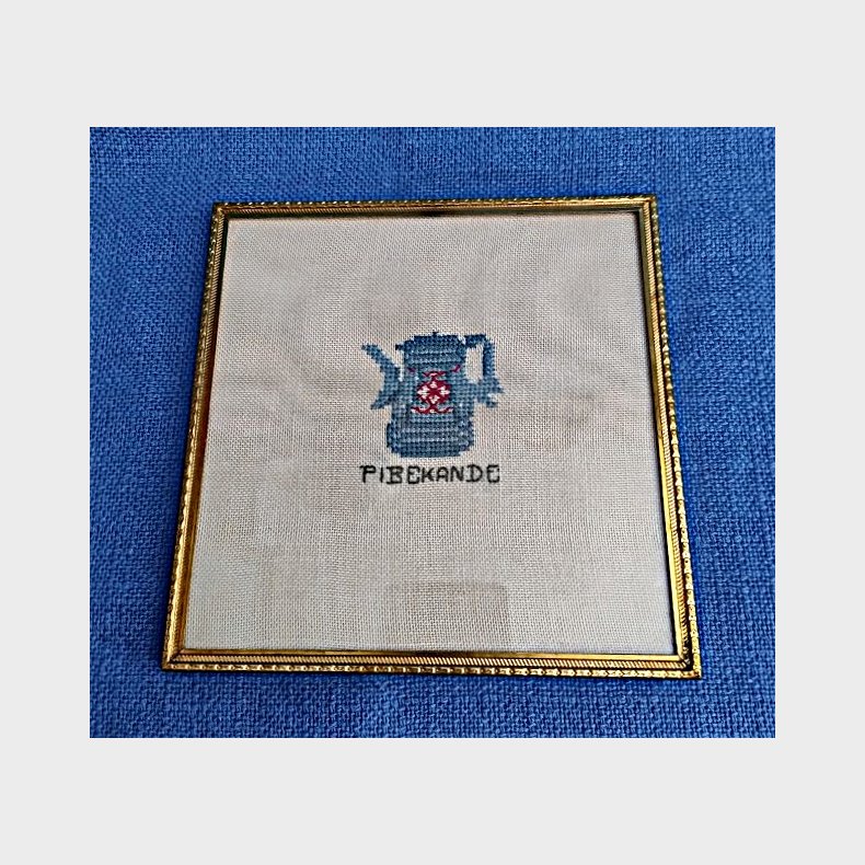 Vintage bordsk�ner med korssting og guldramme