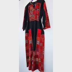 Etnisk broderet beduin kjole