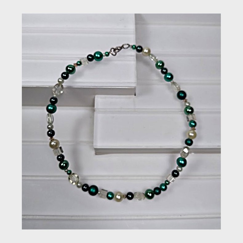 Gr�n vintage halsk�de