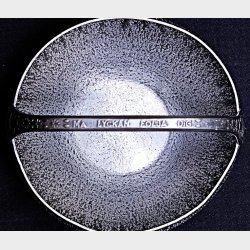 Lille vintage sk�l i hamret tin