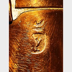 Lille antikt kobber m�leb�ger