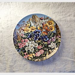 Vintage v�gplatte med vilde blomster