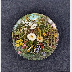 Vintage v�gplatte med vilde blomster