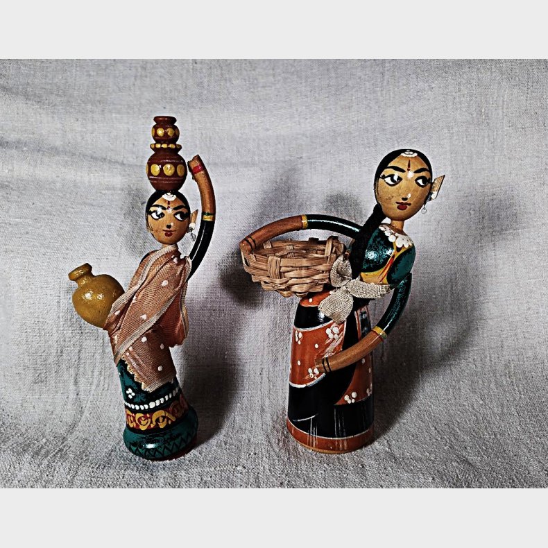 Indiske vintage tr�figurer