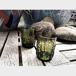 Gr�nt vintage glasservice: Dessertglas og lik�rglas