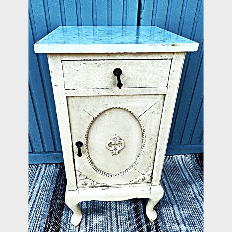 Antik servante med marmorplade