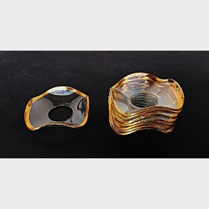 B�lget vintage lysmanchet med guld