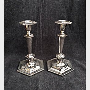Art Deco lysestager i plets�lv