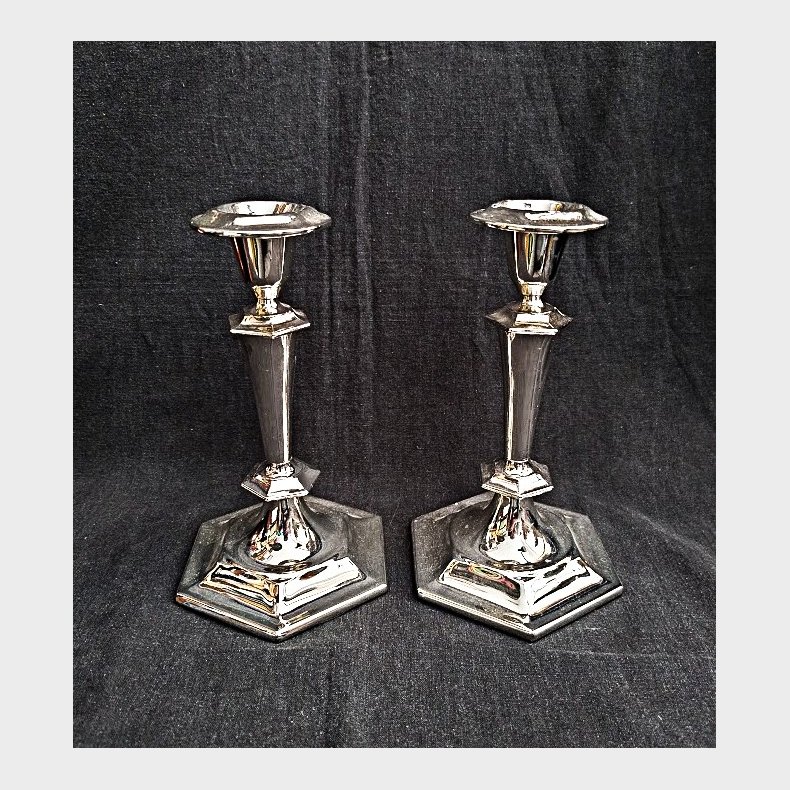 Art Deco lysestager i plets�lv