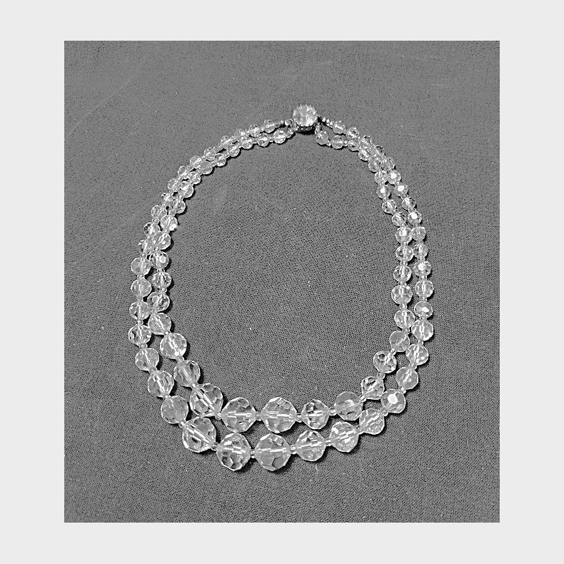 Vintage halsk�de med krystaller