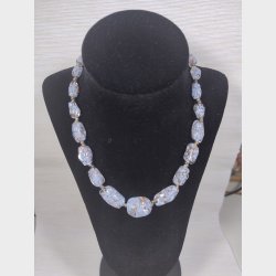 Lysebl� Murano halsk�de