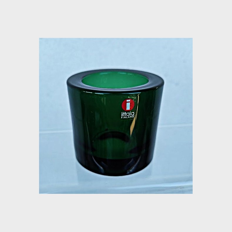 Alfa Green / m�rkegr�n Kivi fyrfadsstage fra Iittala