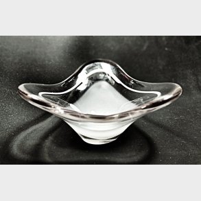Hvid Flygsfors vintage glassk�l