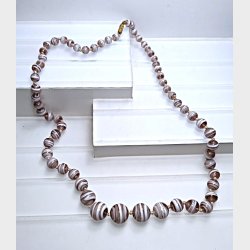 Klassisk Murano vintage halsk�de med stribede perler
