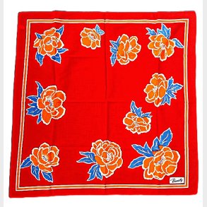 Vintage t�rkl�de med roser i nordisk design