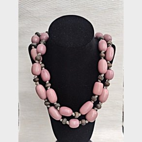 Lang rosa vintage Art Deco bakelithalsk�de