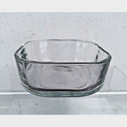 4 firkantede glassk�le