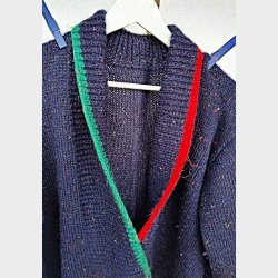 H�ndstrikket m�rkebl� vintage cardigan